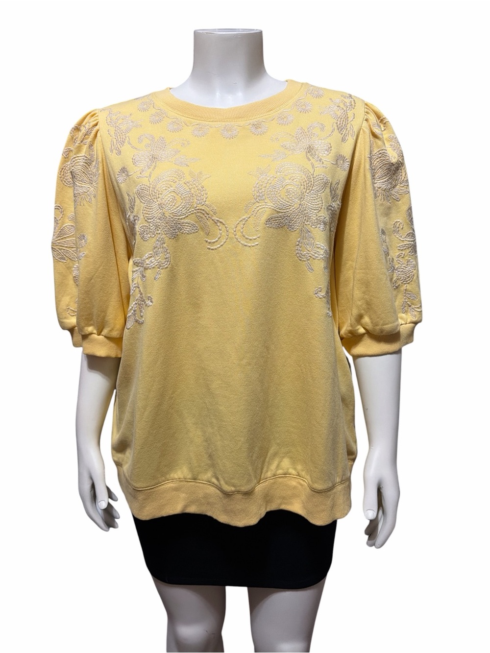 Nurture by Westbound Plus 2X Yellow Floral Embroidered Puff Sleeve Sweatshirt